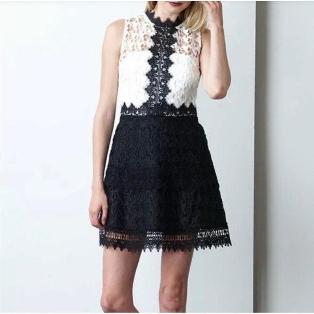 Adelyn Rae Black White Floral Lace Tiered Mini Dress Sleeveless Mock Neck XS